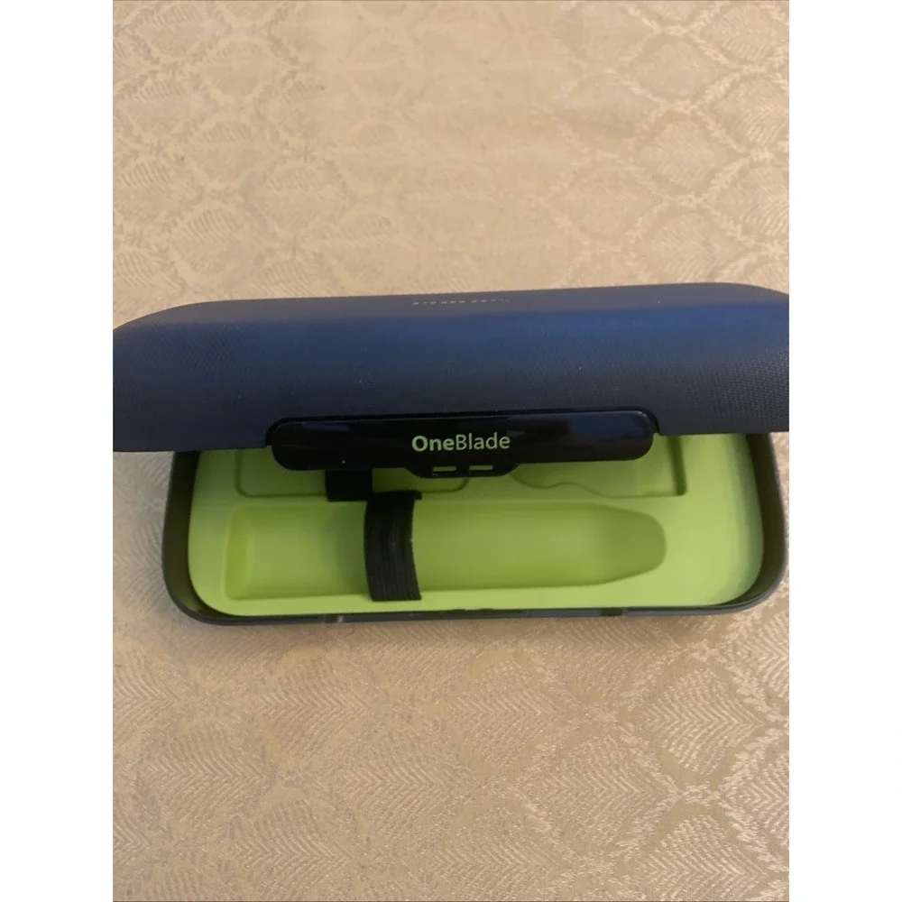 Philips Norelco OneBlade Travel Case fits QP27XX, QP28XX, and QP6XXX Handles